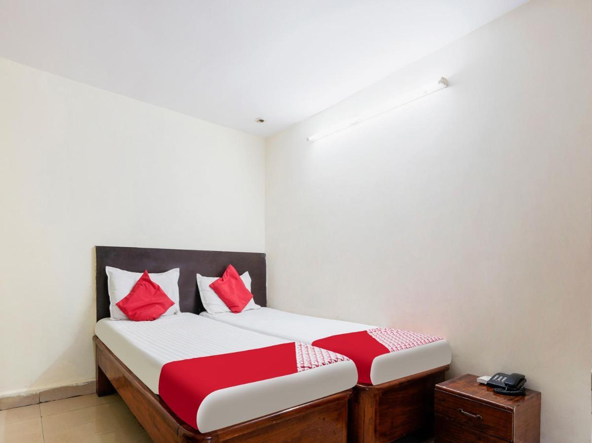 Spot On Hotel Supriya Vijayawāda 外观 照片